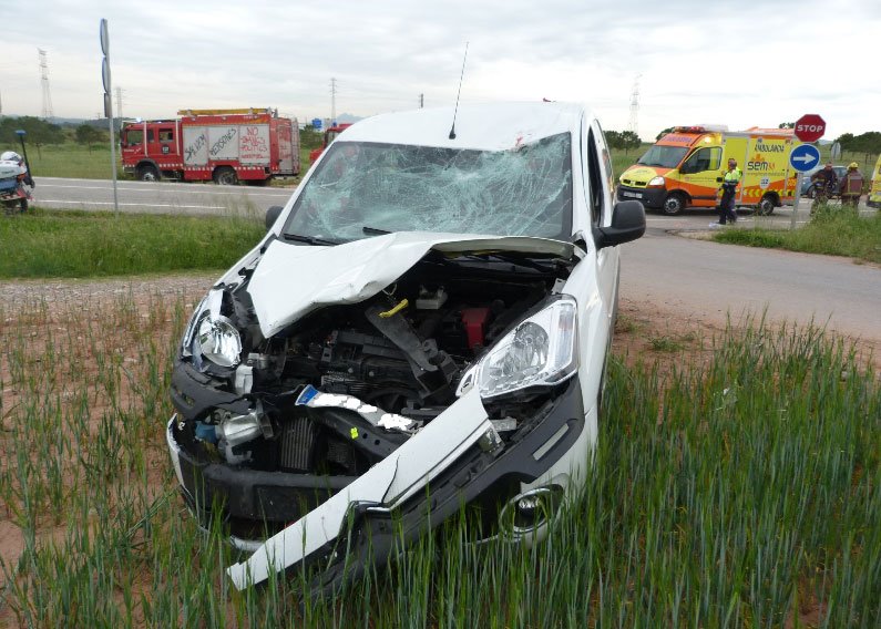 Cerca de un centenar de fallecidos en las carreteras