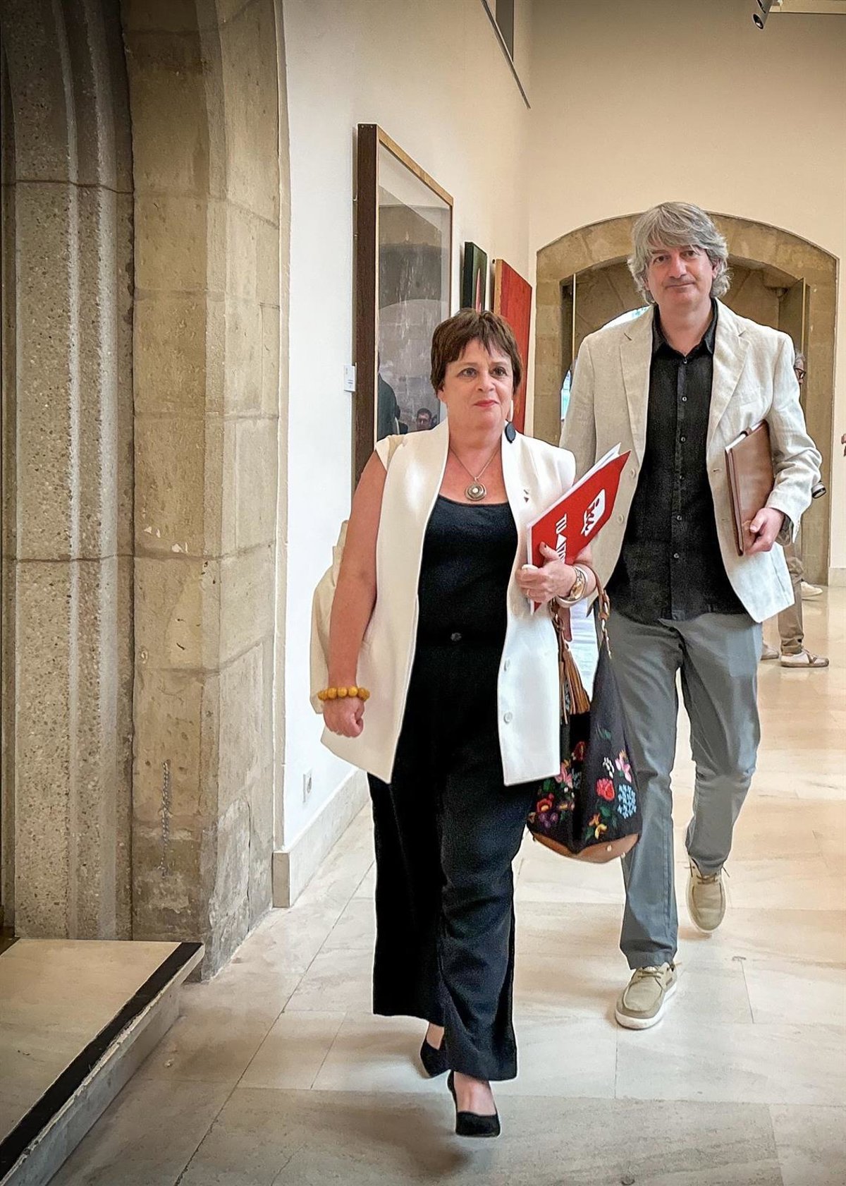 IU solicita a la presidenta del Parlamento que impulse las comisiones y ponencias que están