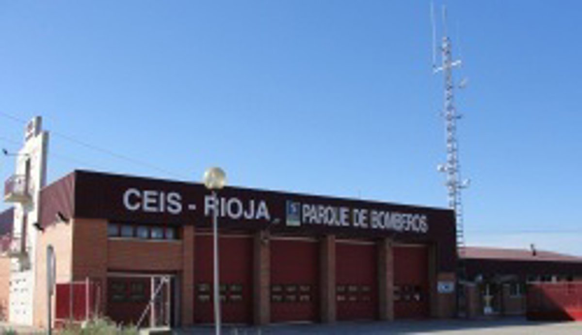 Incendio controlado en zona agrícola de Alfaro, afectando fincas cercanas de forma limitada