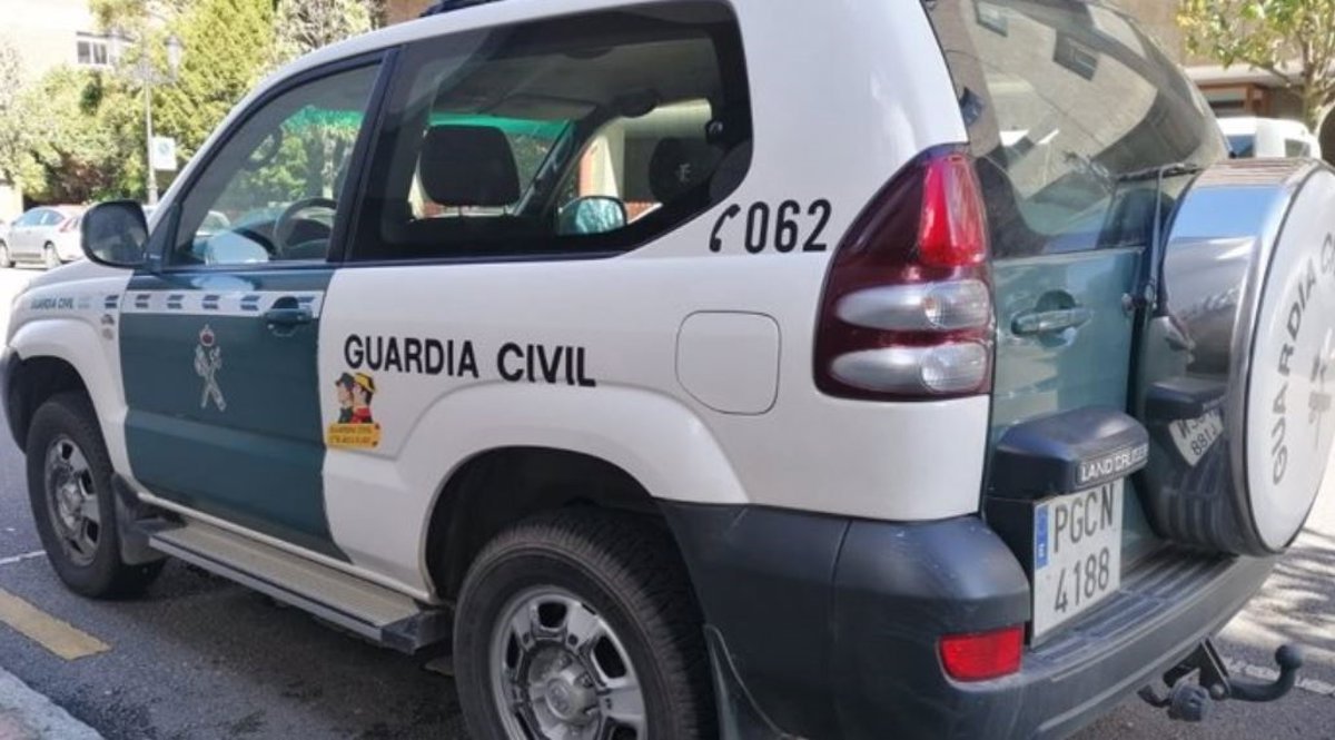 Conductor con drogas atropella a un peatón en Gijón y se da a la fuga por una vía prohibida