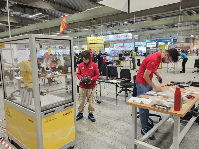 Tres estudiantes de FP de la Comunitat Valenciana competirán en Euroskills 2025 en Dinamarca