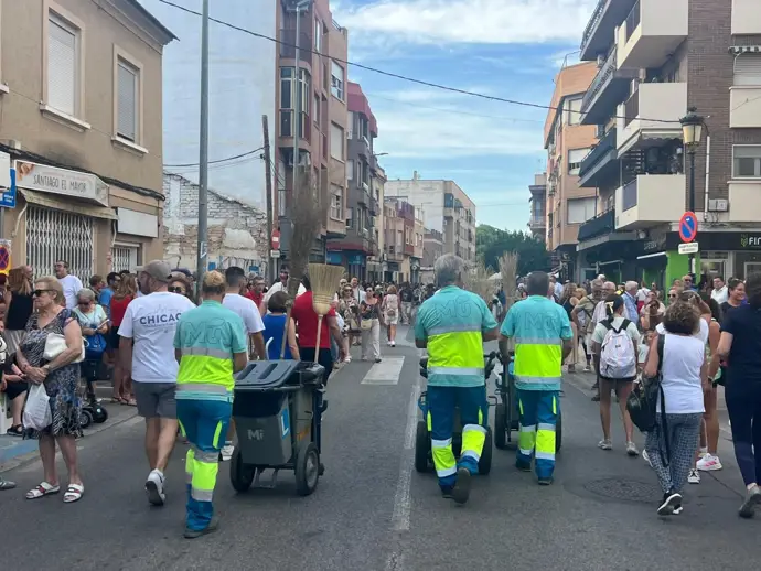 Un total de 89 trabajadores y más de 30 vehículos se encargarán de la limpieza en La Romería
