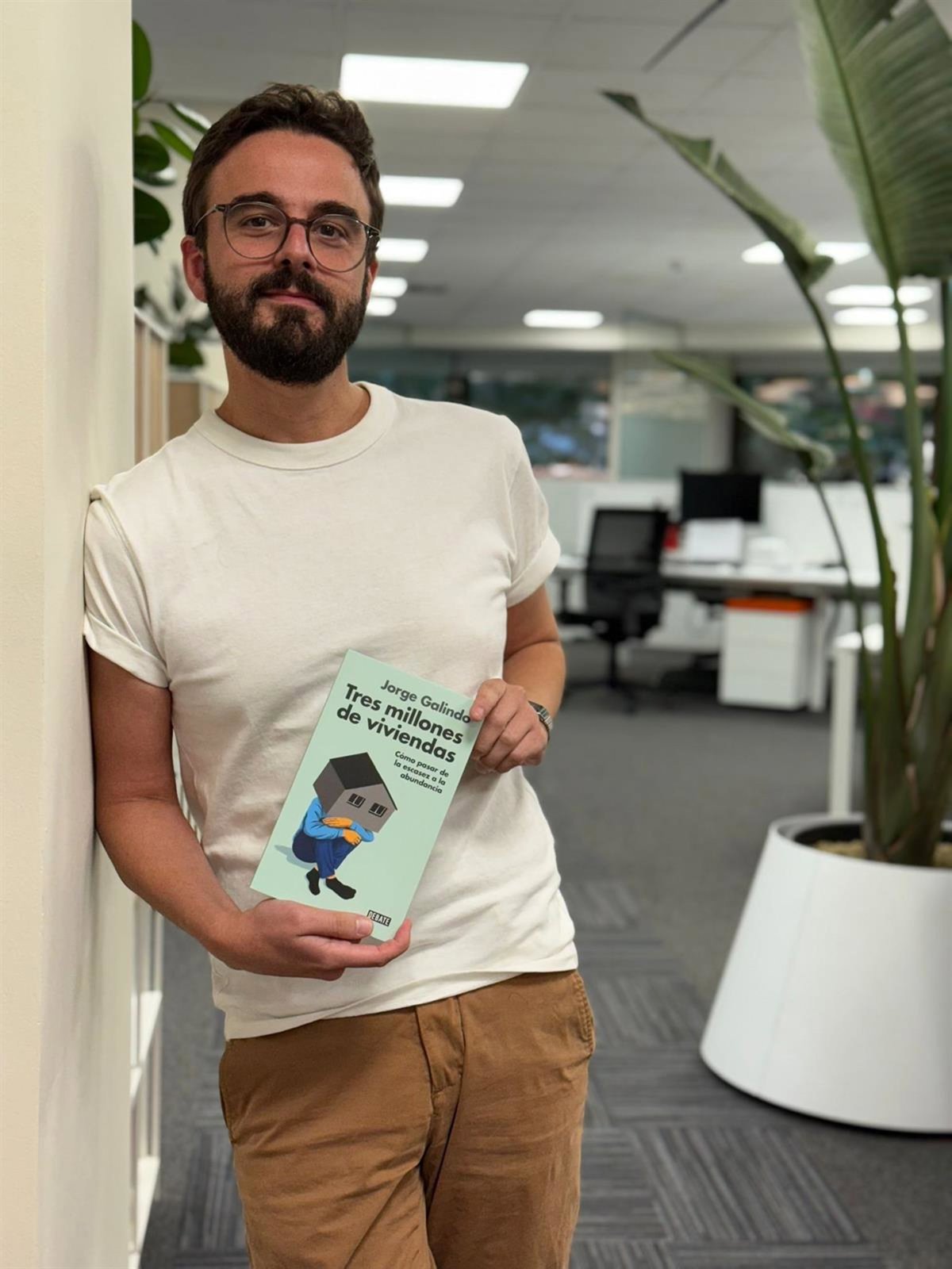 Galindo, sociólogo, aboga por facilitar el acceso a la vivienda y penalizar la acumulación