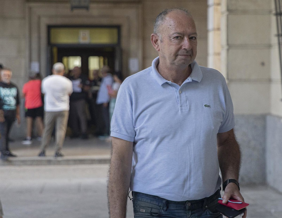 Condena de cuatro años a Daniel Alberto Rivera, exdirector de Trabajo, por el ERE de Fertiberia Condena de cuatro años a Daniel Alberto Rivera, exdirector de Trabajo, por el ERE de Fertiberia