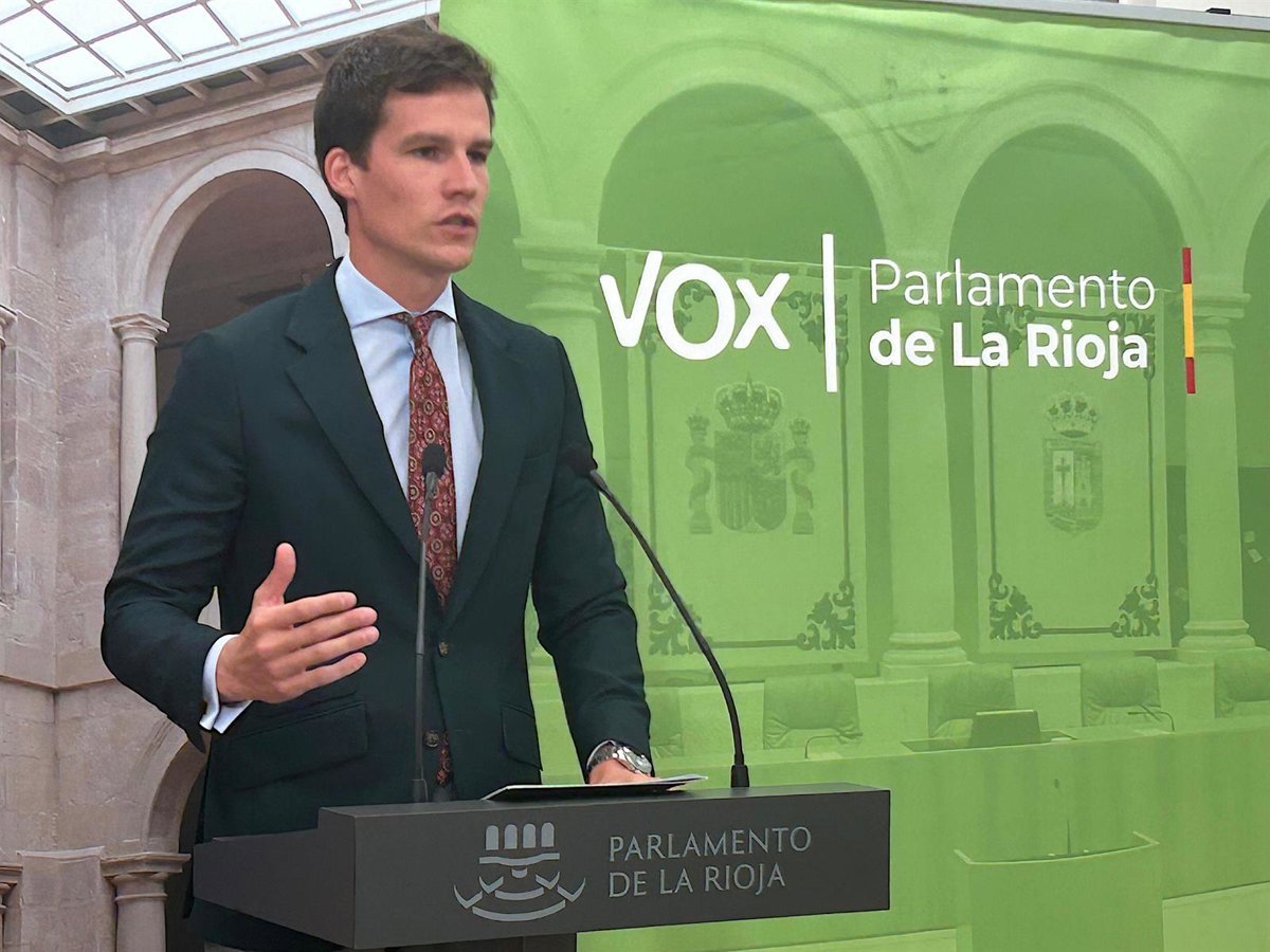 Vox sugiere vetar el uso del velo islámico en edificios públicos de La Rioja para proteger la