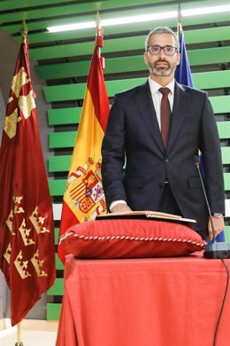 El nuevo delegado del Gobierno en la Región, Francisco Lucas, toma posesión de su cargo, en el edificio de usos múltiples de la Delegación del Gobierno, a 12 de septiembre de 2025, en Murcia, Región de Murcia (España). Francisco Lucas ha tomado posesión c