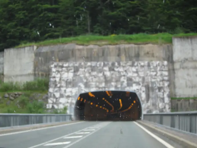 El túnel del Somport permanecerá cerrado de lunes a viernes por la noche por labores de