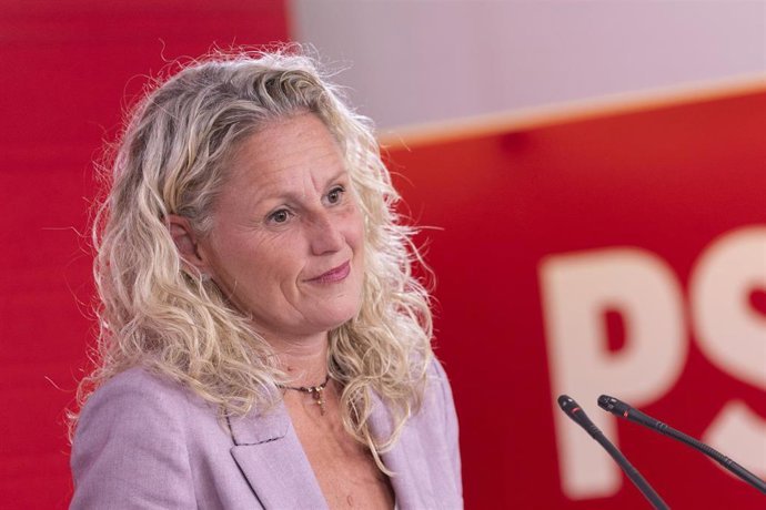 El PSOE sostiene que Igualdad está aclarando los temas de las pulseras, mientras Feijóo reclama…