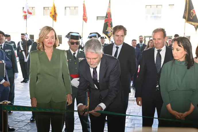 El ministro del Interior afirma que la nueva Comandancia de Zaragoza era esencial para combatir la