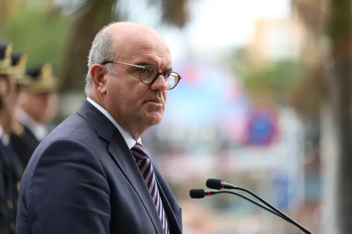 Pestana critica a las comunidades autónomas del PP por sus alegaciones a traslados de menores