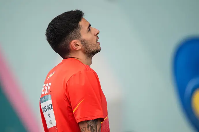 Alberto Ginés se acerca a las medallas en el Mundial 2025 de escalada
