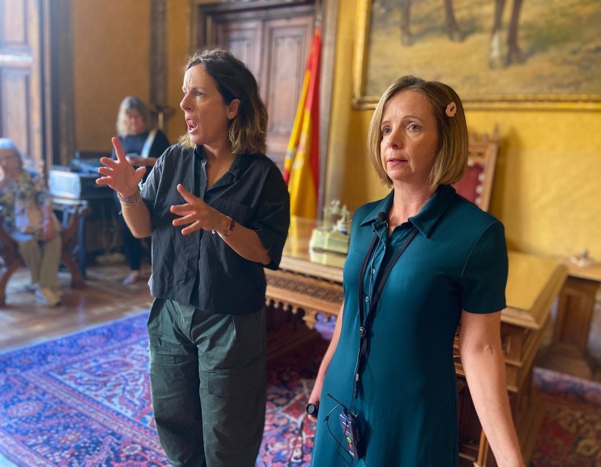El Consell y Fundación ASPAS fomentan la inclusión con una visita guiada en su sede.