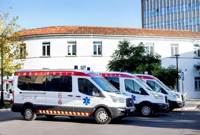 Sanidad mejora el servicio de ambulancias con 40 nuevas unidades y prolonga horarios de siete de