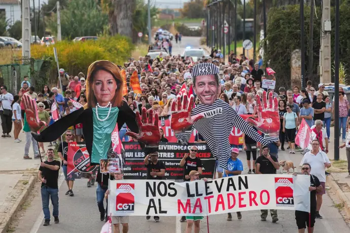 Manifestaciones en Paiporta y Valencia exigen la dimisión de Mazón tras la DANA de la Gener