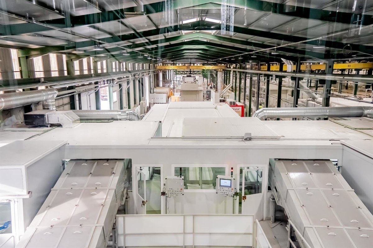 Cosentino destina 10 millones a Éclos, su nueva marca de superficies minerales