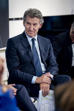 El PP solicita a Sánchez que abandone su intención de incluir el aborto en la Constitución. El PP solicita a Sánchez que abandone su intención de incluir el aborto en la Constitución.