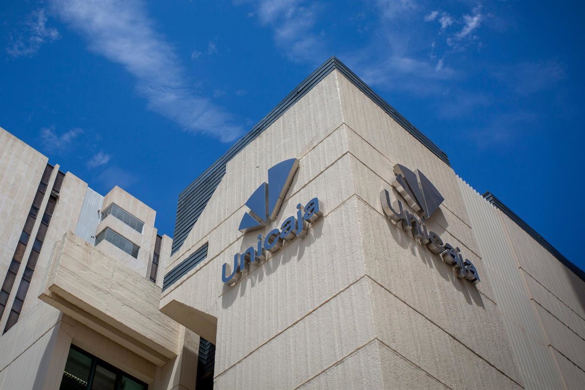 Moody’s mejora dos niveles el rating de los depósitos a largo plazo de Unicaja a ‘A3’ desde