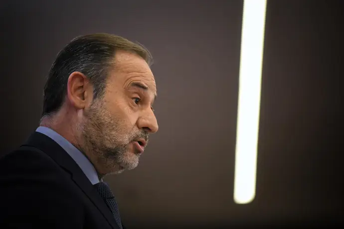 Abascal pide la renuncia de Sánchez tras el informe de la UCO sobre pagos en efectivo del PSOE a