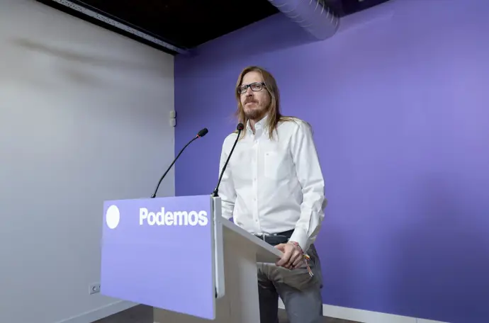 Podemos pide a Sánchez y al PSOE aclaraciones sobre los pagos en efectivo a Ábalos, indicios de Podemos pide a Sánchez y al PSOE aclaraciones sobre los pagos en efectivo a Ábalos, indicios de