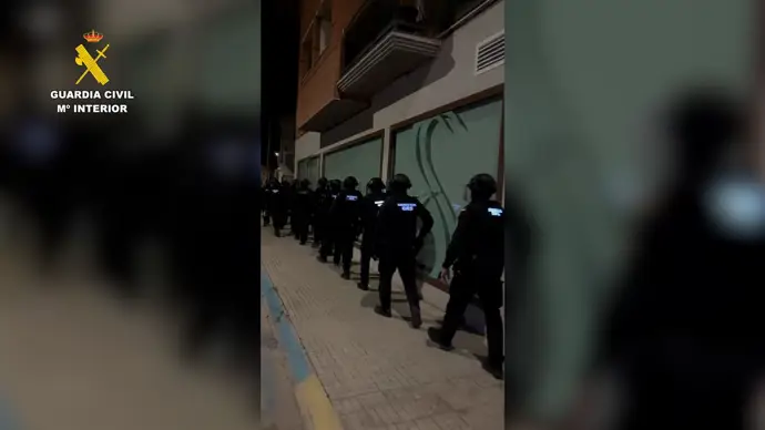 Desarticulada una red que intentaba transportar cocaína desde Huelva a Tarragona Desarticulada una red que intentaba transportar cocaína desde Huelva a Tarragona