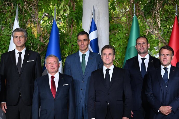 Sánchez propone incluir el gasto para combatir el cambio climático en la inversión en defensa Sánchez propone incluir el gasto para combatir el cambio climático en la inversión en defensa