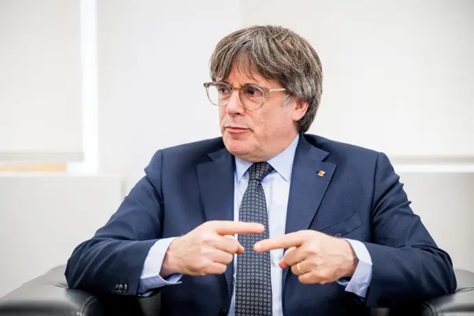 Junts considera preguntar a sus militantes sobre una posible ruptura con el PSOE en medio de Junts considera preguntar a sus militantes sobre una posible ruptura con el PSOE en medio de