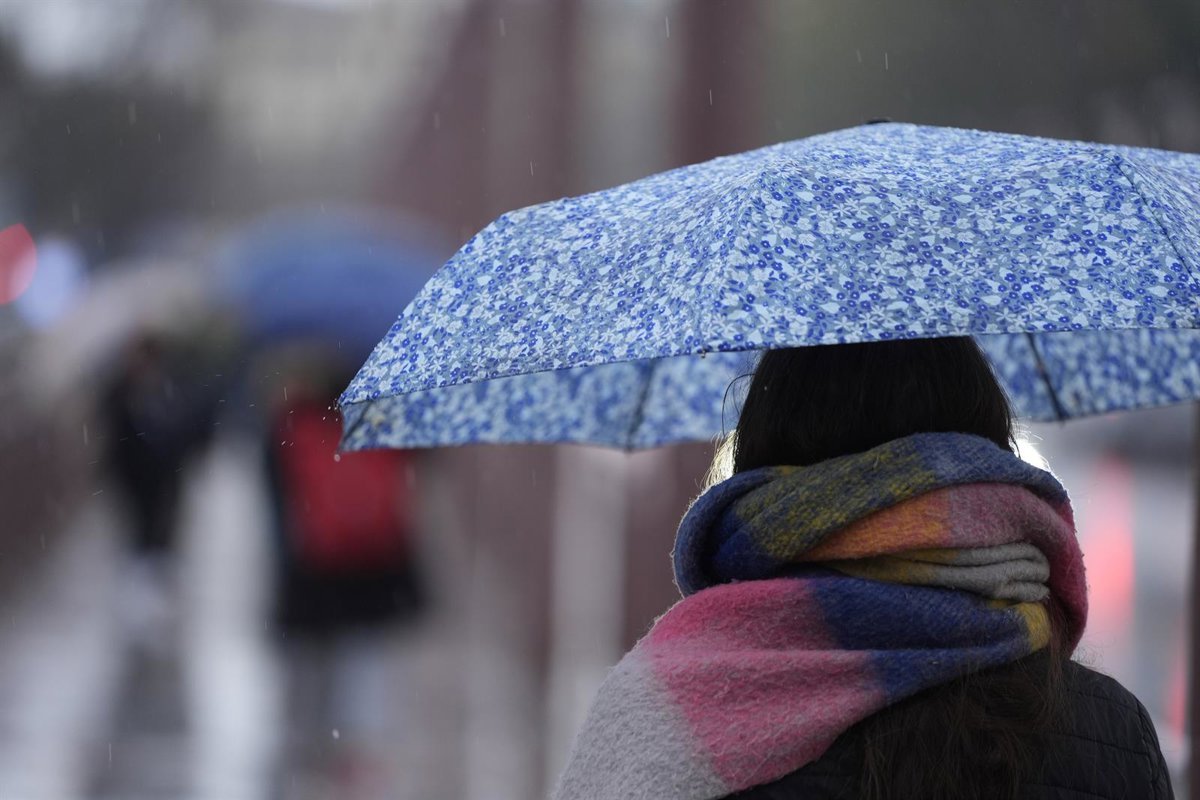 Aviso amarillo en Cádiz y Huelva por tormentas y lluvias con hasta 15 l/m² en una hora Aviso amarillo en Cádiz y Huelva por tormentas y lluvias con hasta 15 l/m² en una hora