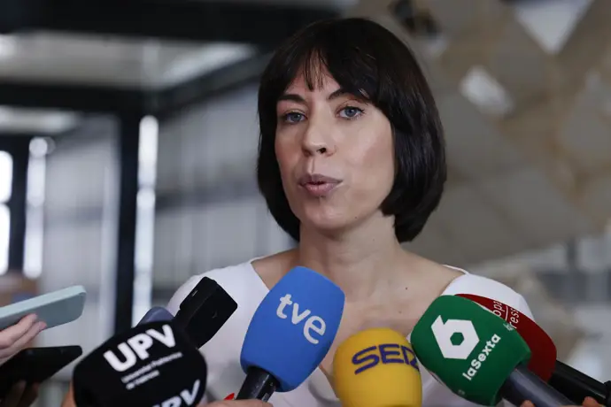 Morant critica al PP por citar a Sánchez en el Senado y rechaza la existencia de una caja B en el