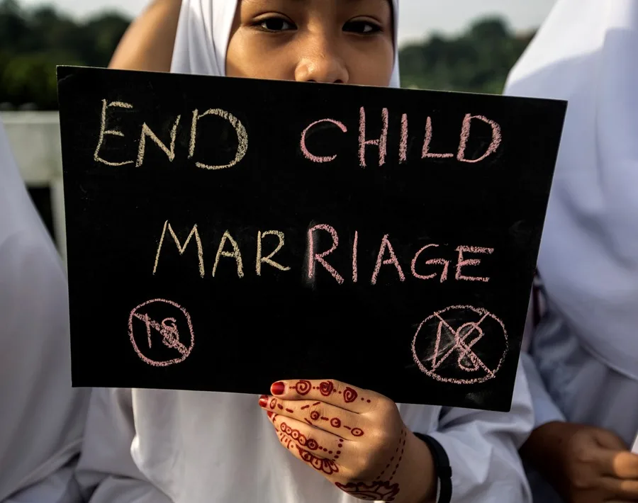Día de la Niña: un informe destaca el impacto de redes sociales en el matrimonio infantil y