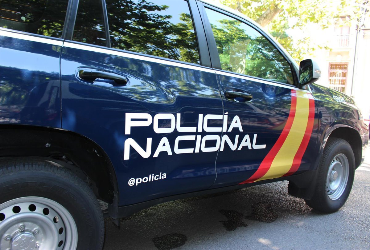 Un agente de policía gravemente herido en un tiroteo durante un operativo antinarcóticos en Isla Un agente de policía gravemente herido en un tiroteo durante un operativo antinarcóticos en Isla