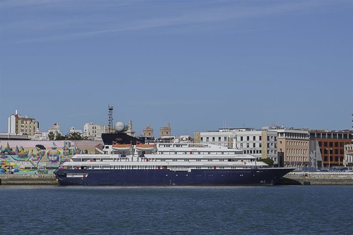 El puerto de Cádiz recibe diciembre con dos cruceros y 2.500 turistas en sus primeros días