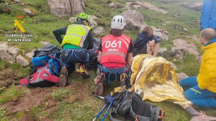 Rescatan a dos jóvenes de 17 y 19 años con hipotermia tras pasar la noche al aire libre en el