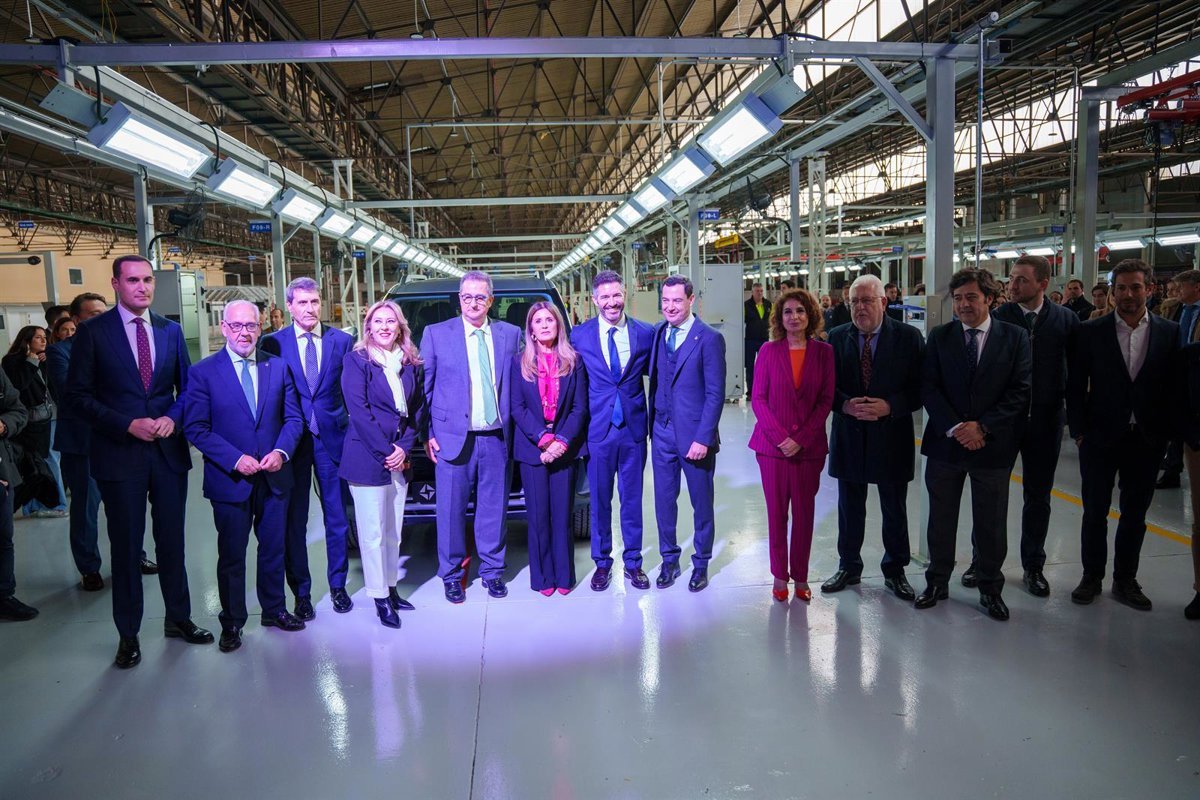 Santana Factory inicia operaciones en Linares (Jaén), con capacidad para producir hasta 5.000 Santana Factory inicia operaciones en Linares (Jaén), con capacidad para producir hasta 5.000