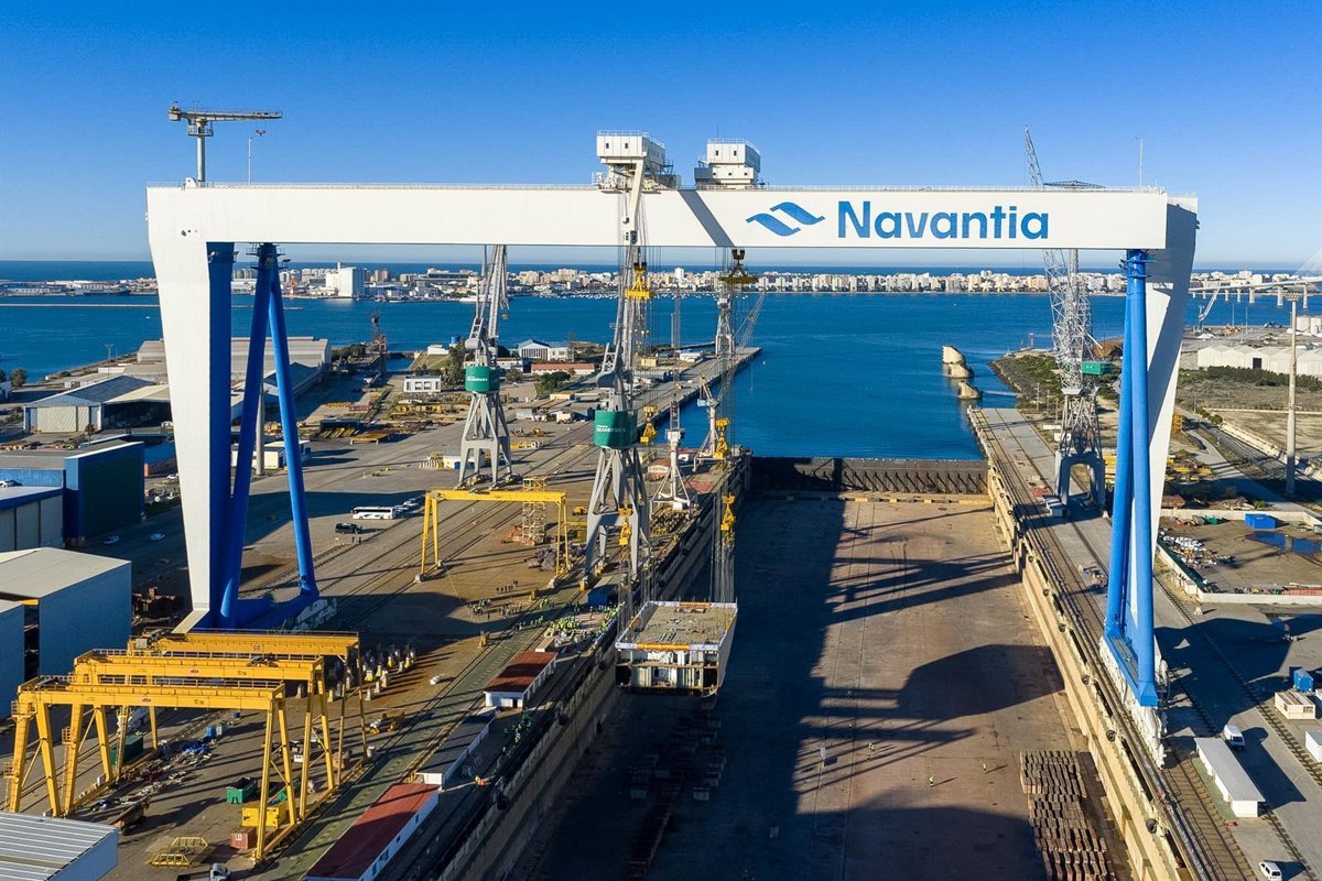 trabajadores de navantia en cádiz se movilizan para exigir la firma del convenio aprobado en