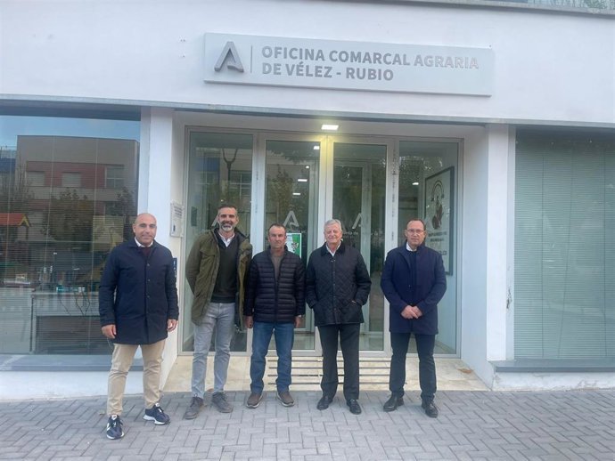 La Junta asigna 10,2 millones en apoyo a ganaderos afectados por lengua azul, se pagarán en enero La Junta asigna 10,2 millones en apoyo a ganaderos afectados por lengua azul, se pagarán en enero