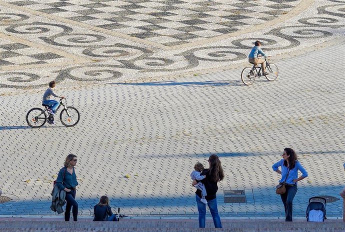 Andalucía fijará la edad máxima de familia numerosa en el hijo menor y no en el mayor como antes