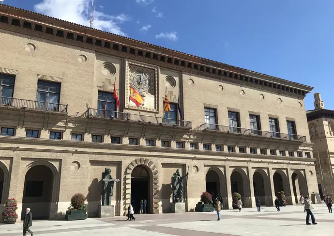 El Ayuntamiento de Zaragoza mejorará el camino de Pinseque en La Venta del Olivar por 123.379 euros
