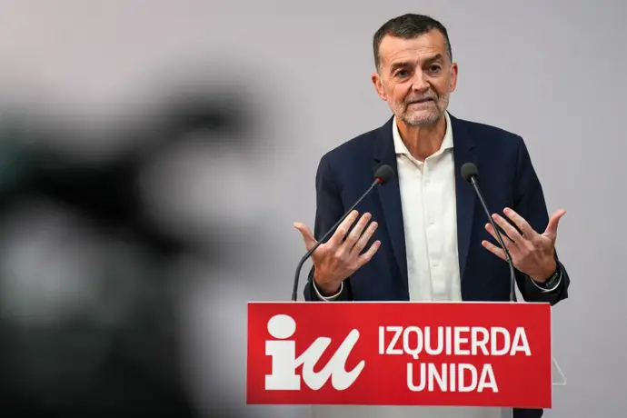 Izquierda Unida critica a Estados Unidos por vulnerar la soberanía de Venezuela tras el ataque en