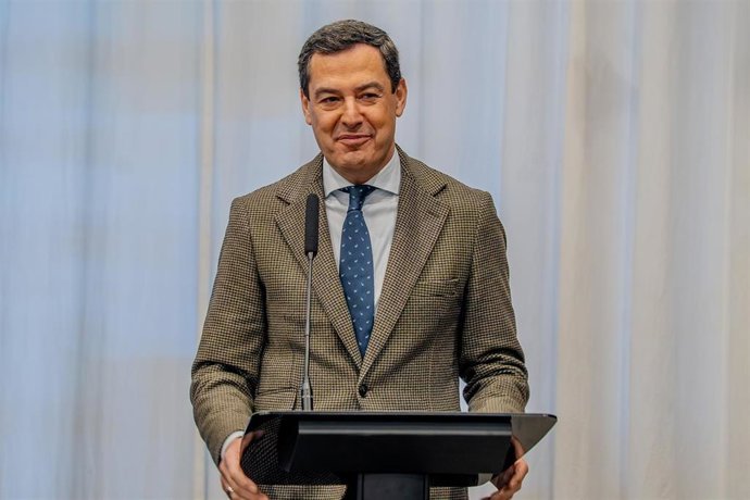 Moreno destaca que Andalucía culmina 2025 liderando la reducción del paro en España y con más Moreno destaca que Andalucía culmina 2025 liderando la reducción del paro en España y con más