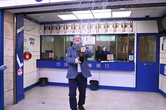 Lotería del Rosario vende 10 décimos del primer premio del sorteo de El Niño en España