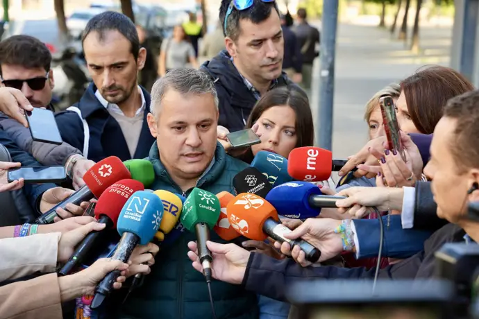 La familia de Sandra Peña denuncia al colegio Irlandesas Loreto de Sevilla y a su profesorado
