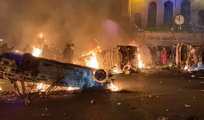 Sánchez pide a Irán detener la represión y las detenciones arbitrarias; Feijóo elogia a Meloni