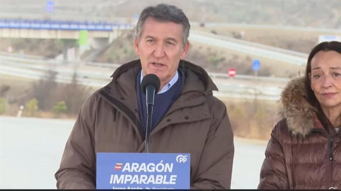 Feijóo solicita a Sánchez que abandone su propuesta de financiación autonómica, criticando el