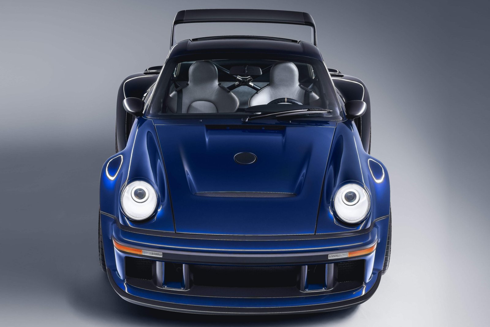Restomod sobre base Porsche 964: Singer DLS Turbo «Hechicero