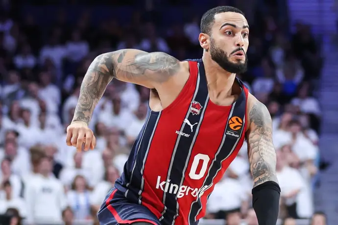 El Baskonia cae en Milán y se distancia del 'Top 10' en la clasificación de la Euroleague
