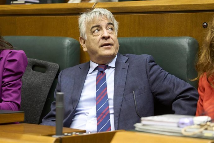 Archivo - El presidente del PP vasco, Javier De Andr&eacute;s