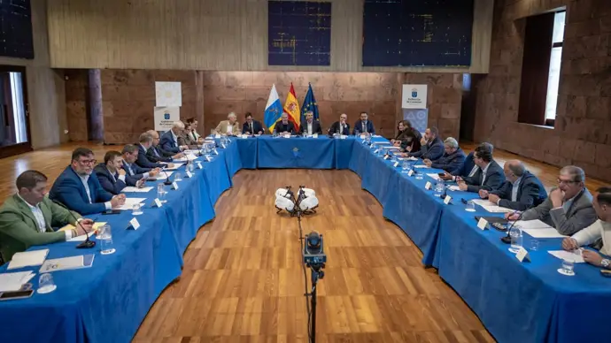 La Fecai y la Fecam respaldan el Decreto Canarias, proponiendo mejoras para que ninguna isla quede