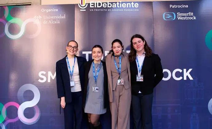 Alumnas de la UPNA compiten en el III Torneo Smurfit WestRock de debate a nivel nacional