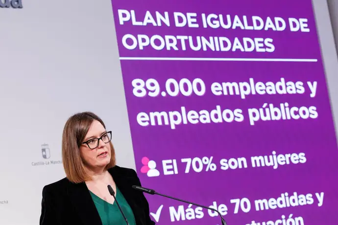 C-LM lanza un nuevo Plan de Igualdad para funcionarios y destina cerca de un millón a hemodonación