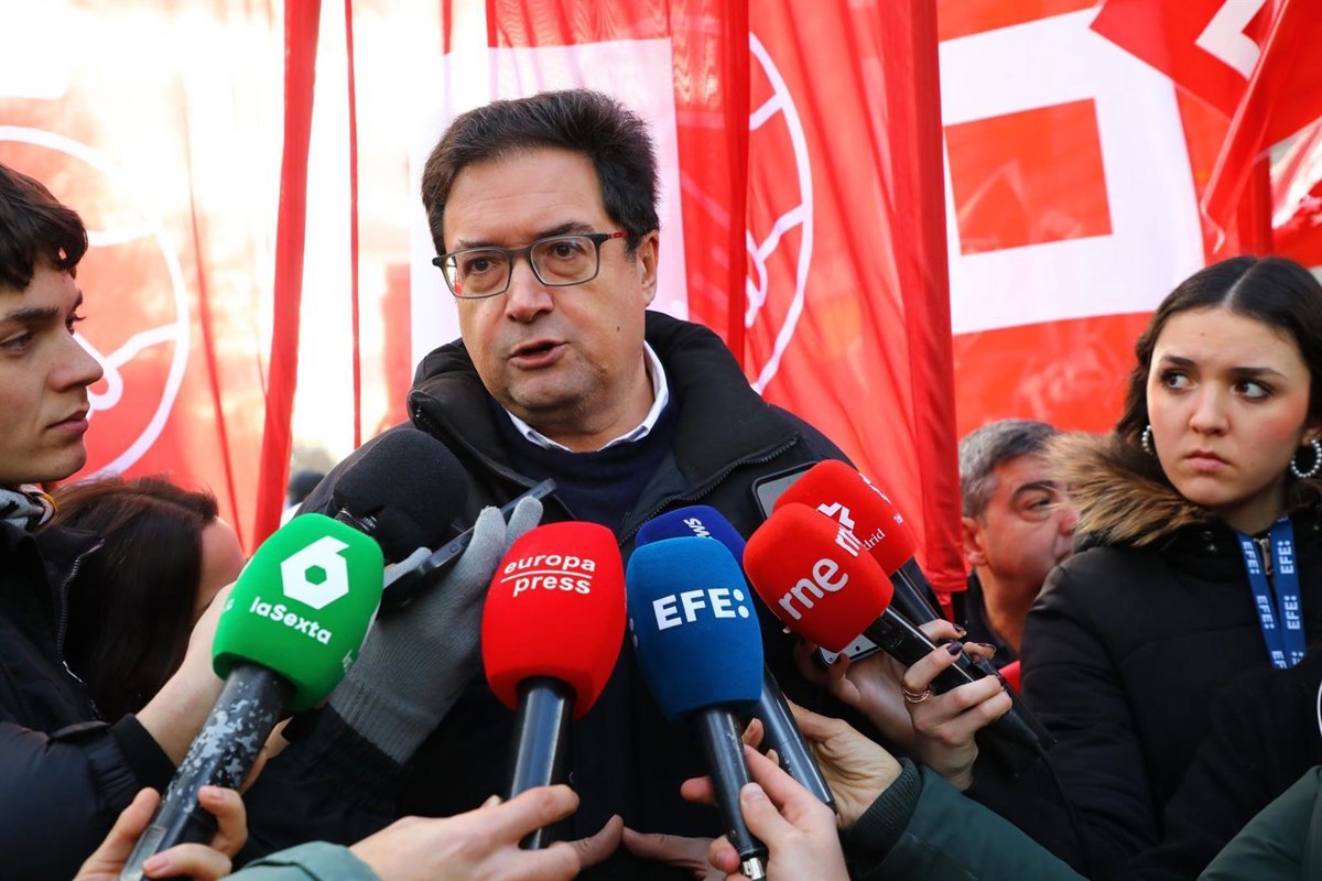 Óscar López reafirma sus críticas a Lambán desde la discrepancia política y con respeto